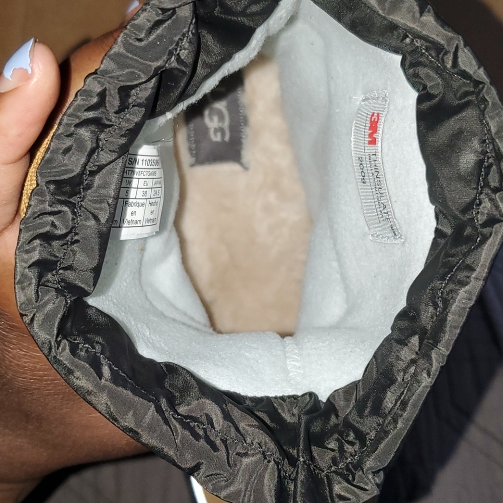 Boot - Picture 4 of 5